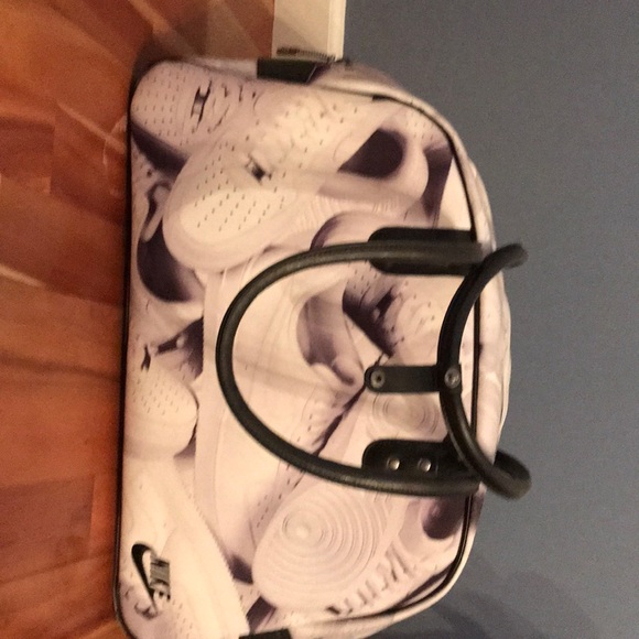 Nike Handbags - Nike bag